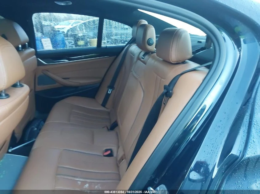 BMW 530 2l I xDrive - изображение 8