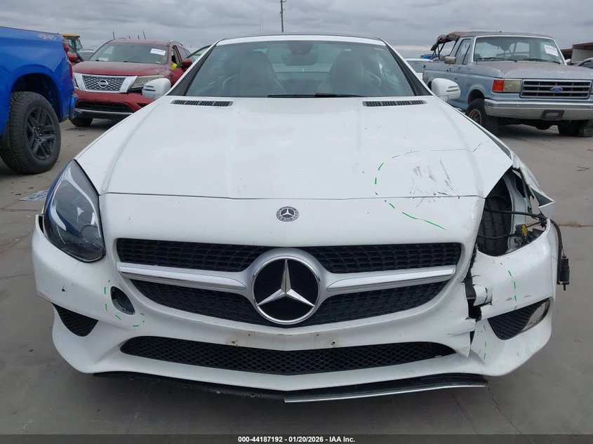 Mercedes-Benz SLC 2.0l 300, снимка 13 - Автомобили и джипове - 53906632