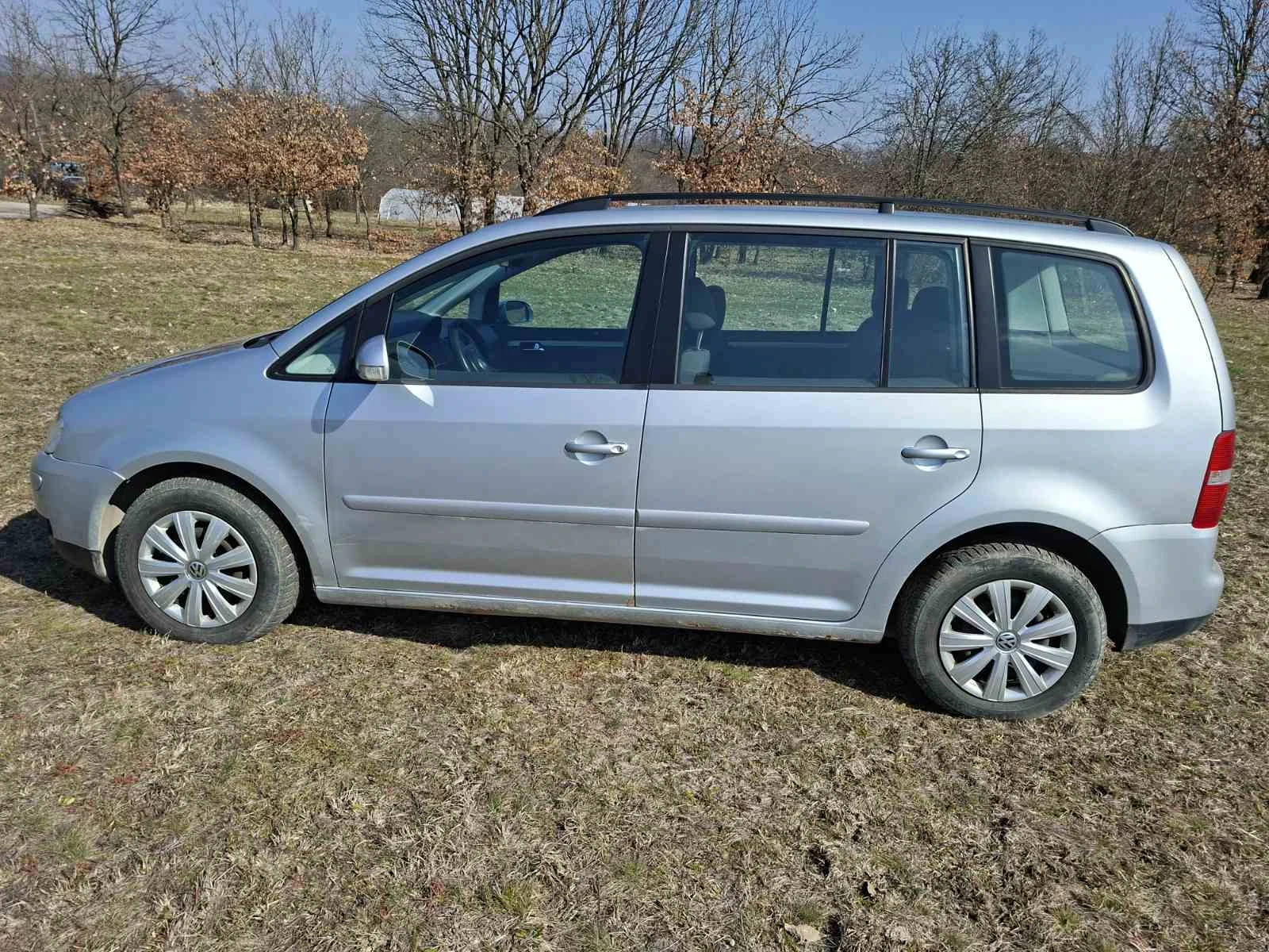 VW Touran 1.9 TDI , снимка 5 - Автомобили и джипове - 53918742