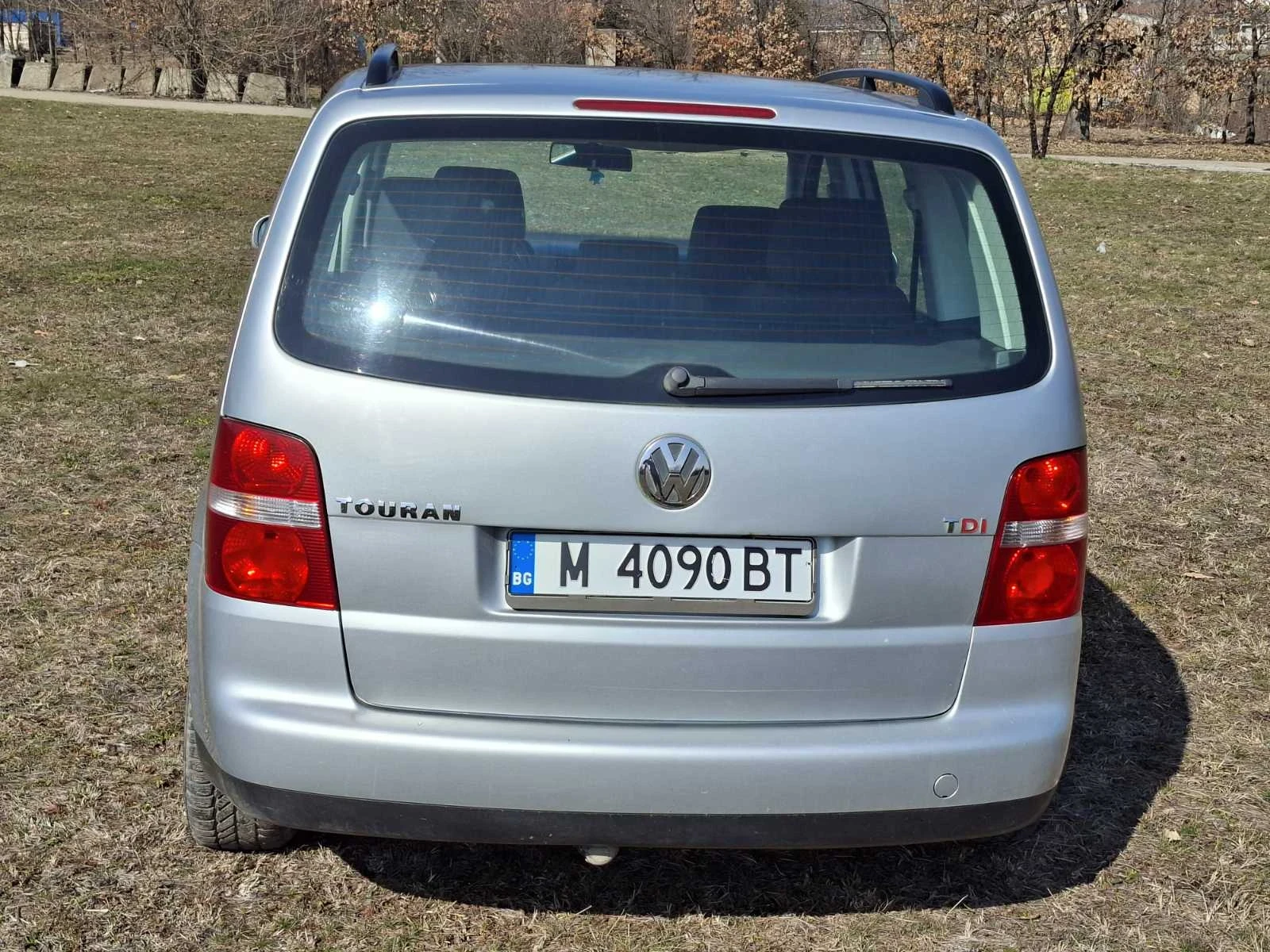 VW Touran 1.9 TDI , снимка 4 - Автомобили и джипове - 53918742