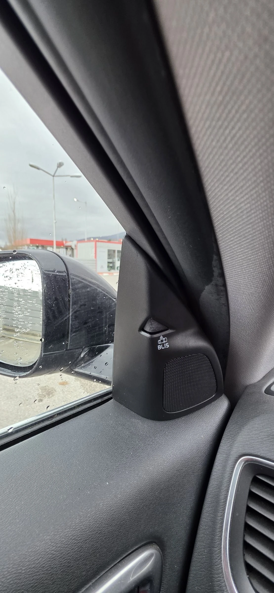 Volvo V60 D6 Hybrid , снимка 14 - Автомобили и джипове - 53937038