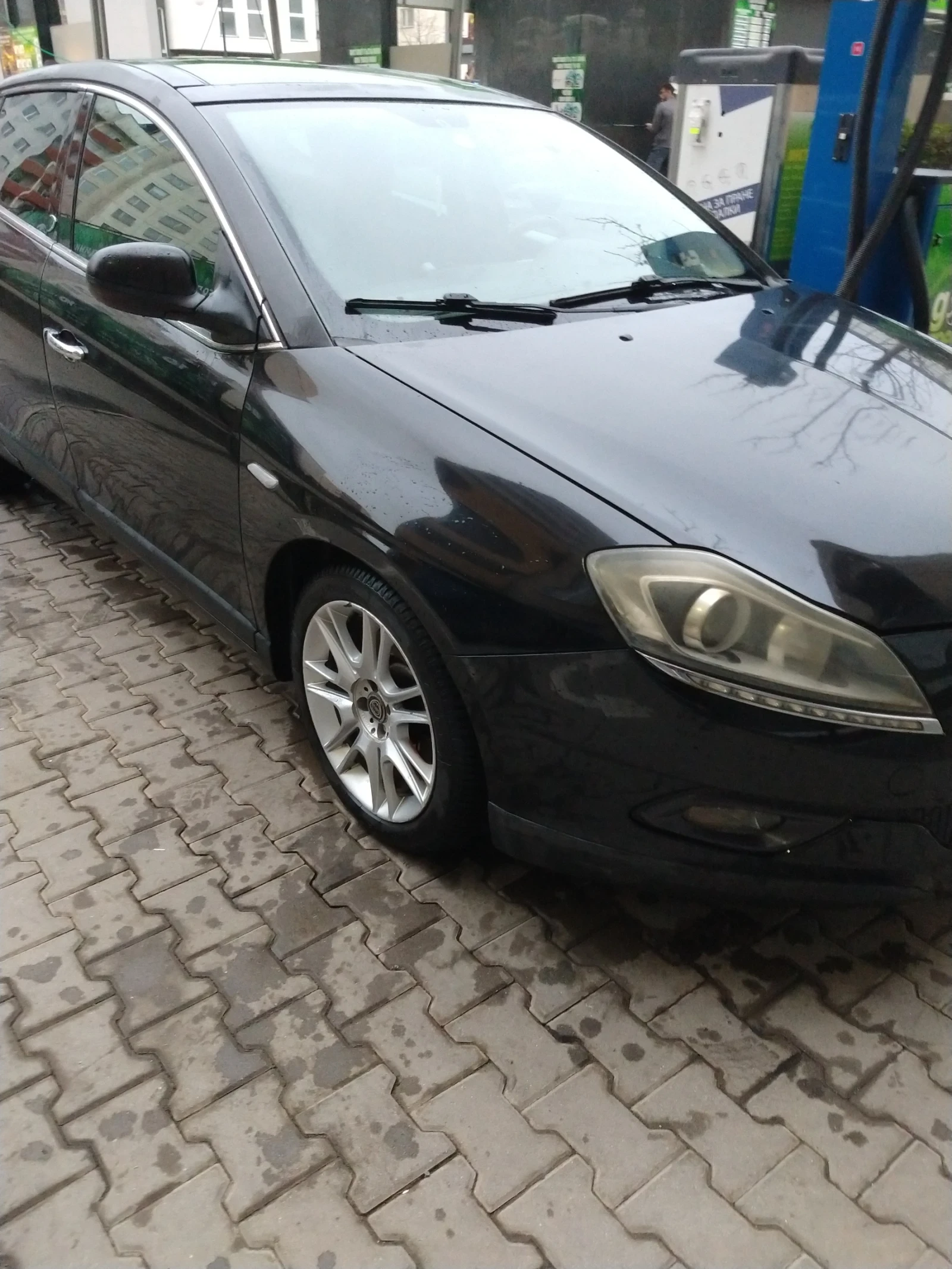 Lancia Delta 1.9 biturbo, снимка 2 - Автомобили и джипове - 54339921