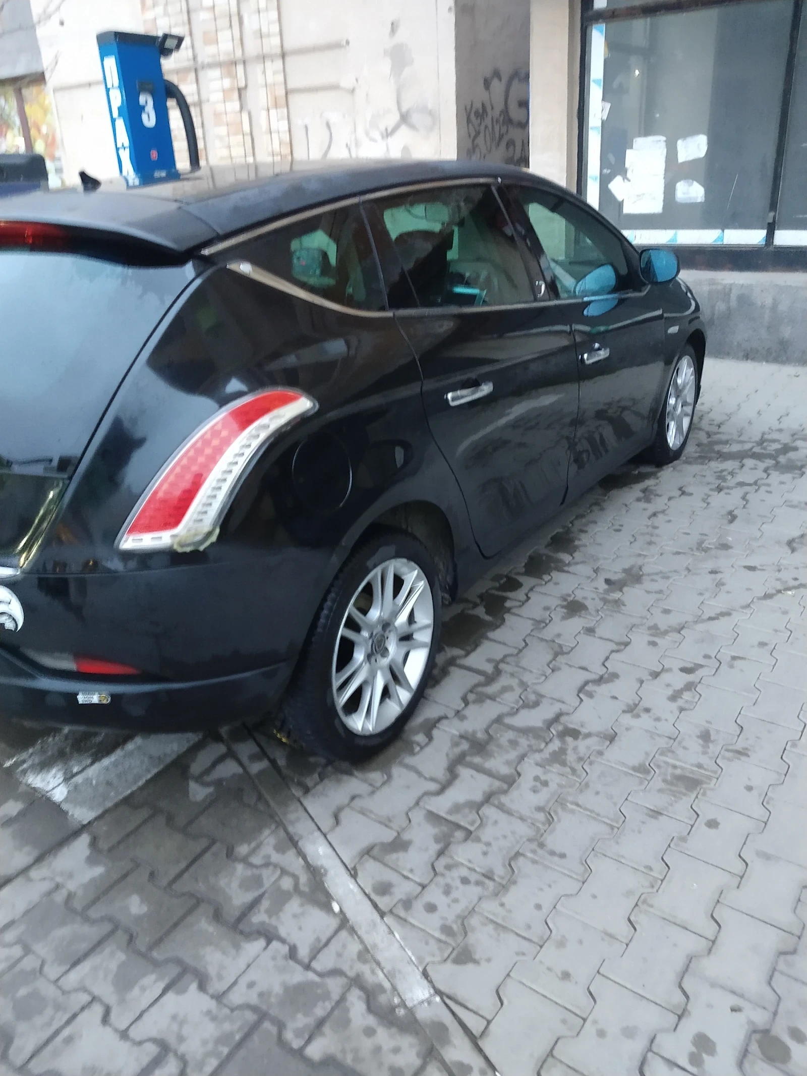 Lancia Delta 1.9 biturbo, снимка 9 - Автомобили и джипове - 54339921