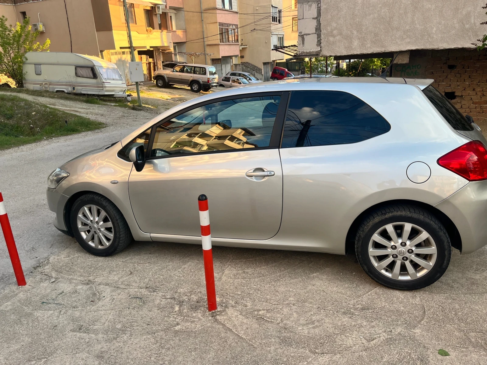 Toyota Auris 2.0, снимка 4 - Автомобили и джипове - 54127611