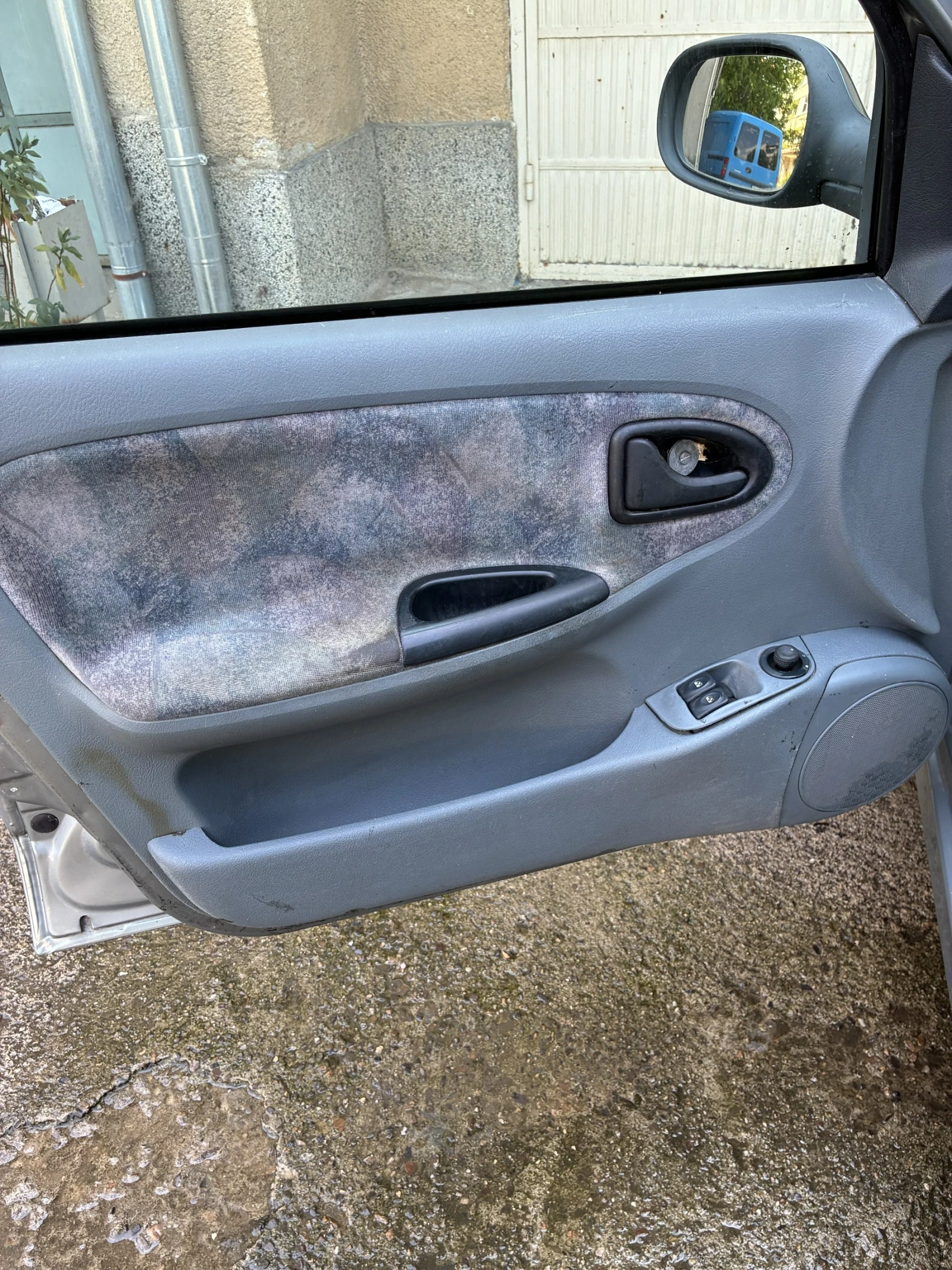 Renault Megane, снимка 11 - Автомобили и джипове - 55779295