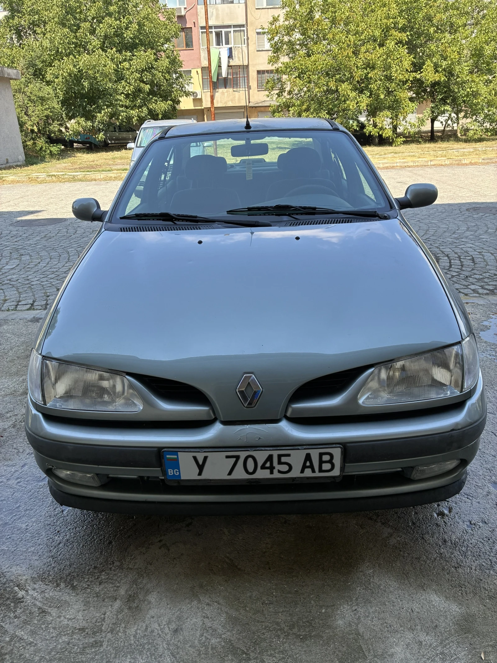 Renault Megane, снимка 3 - Автомобили и джипове - 55779295