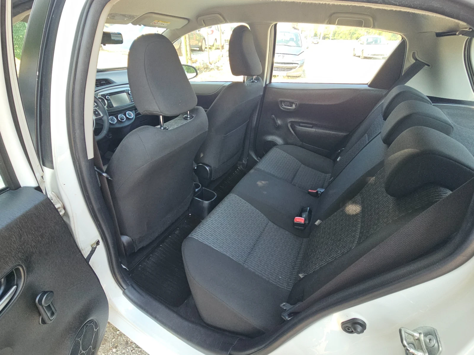 Toyota Yaris 1.4-d4d----navi, снимка 10 - Автомобили и джипове - 55831615