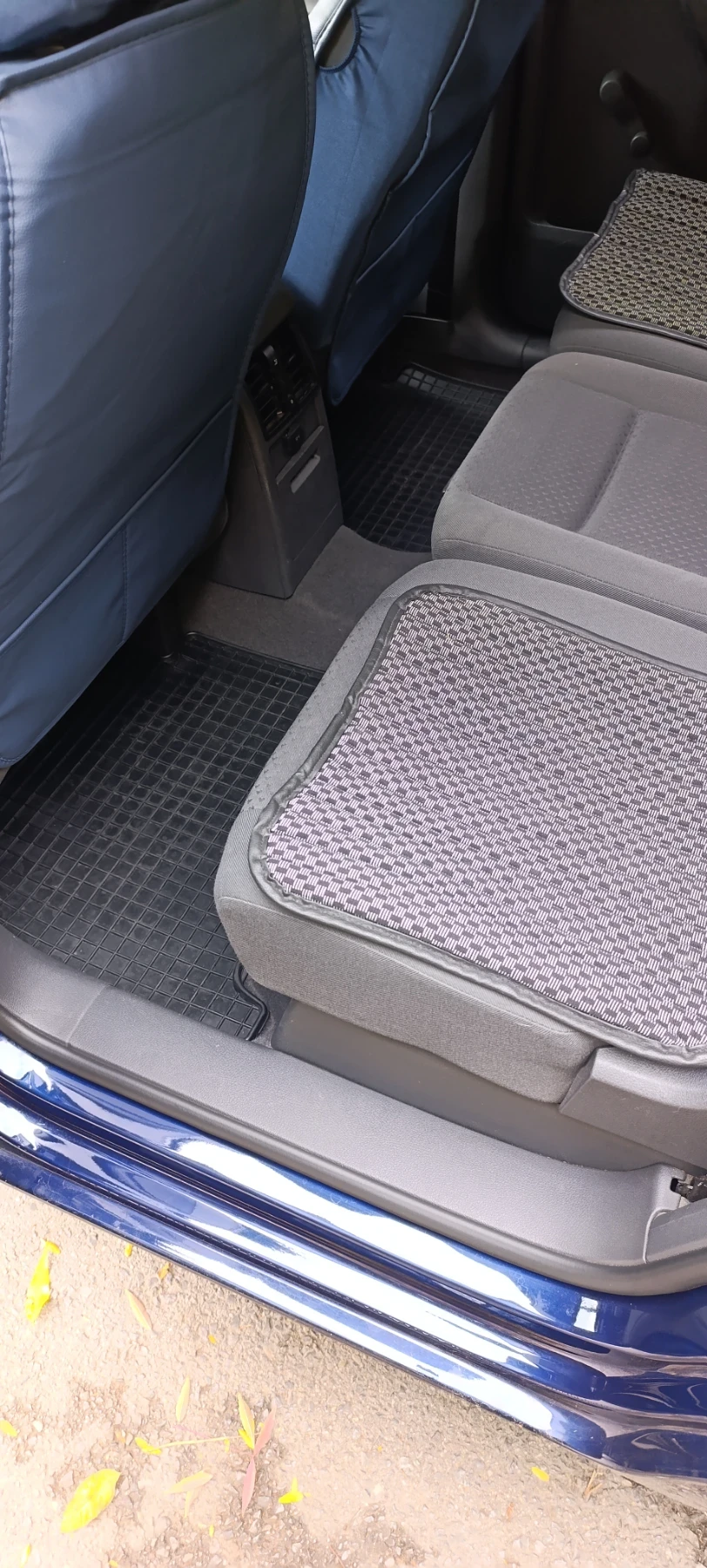 VW Touran Тоуран, снимка 4 - Автомобили и джипове - 56544409