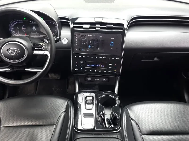 Hyundai Tucson 2.0 2WD MODERN, снимка 7 - Автомобили и джипове - 55843425