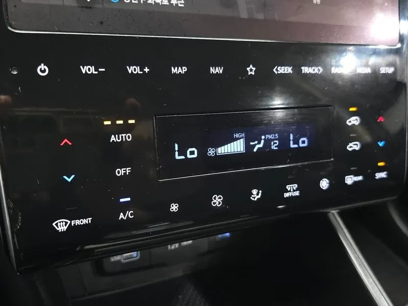 Hyundai Tucson 2.0 2WD MODERN, снимка 16 - Автомобили и джипове - 55843425