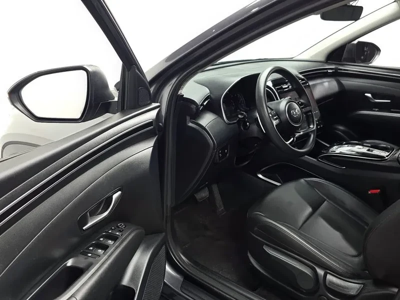 Hyundai Tucson 2.0 2WD MODERN, снимка 10 - Автомобили и джипове - 55843425