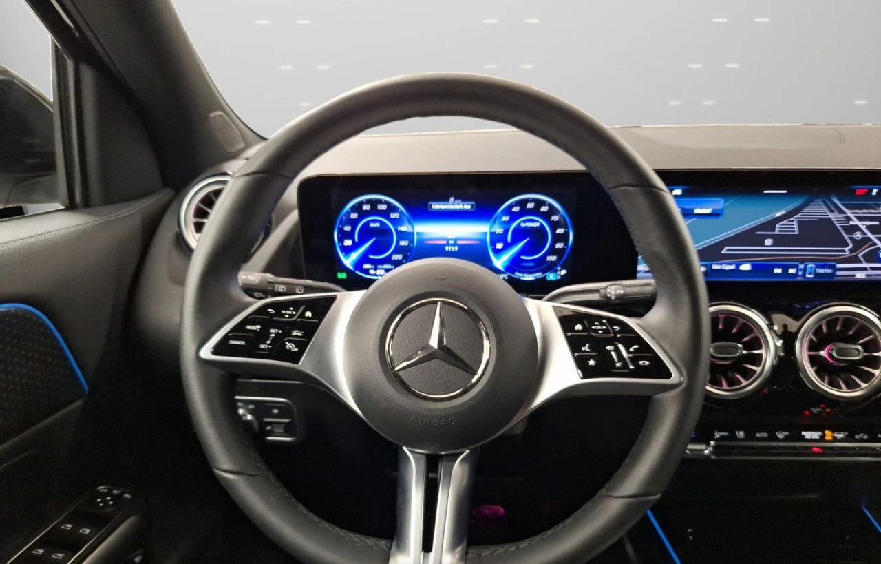 Mercedes-Benz EQA 300/228HP/PROGRESSIVE/CAM/NAVI/LED/AMBI/KLESS/557v - изображение 7