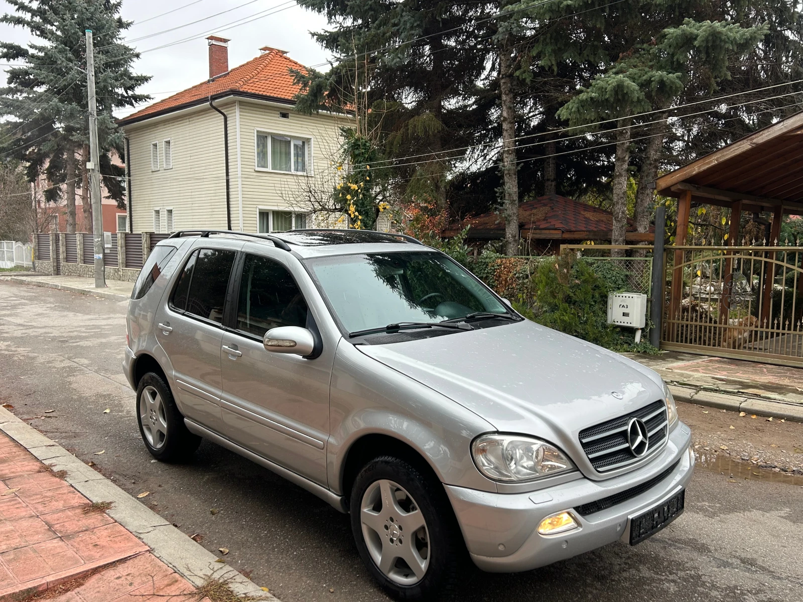 Mercedes-Benz ML 350 3, 7 NAVI KOJA AVTOMAT - изображение 3