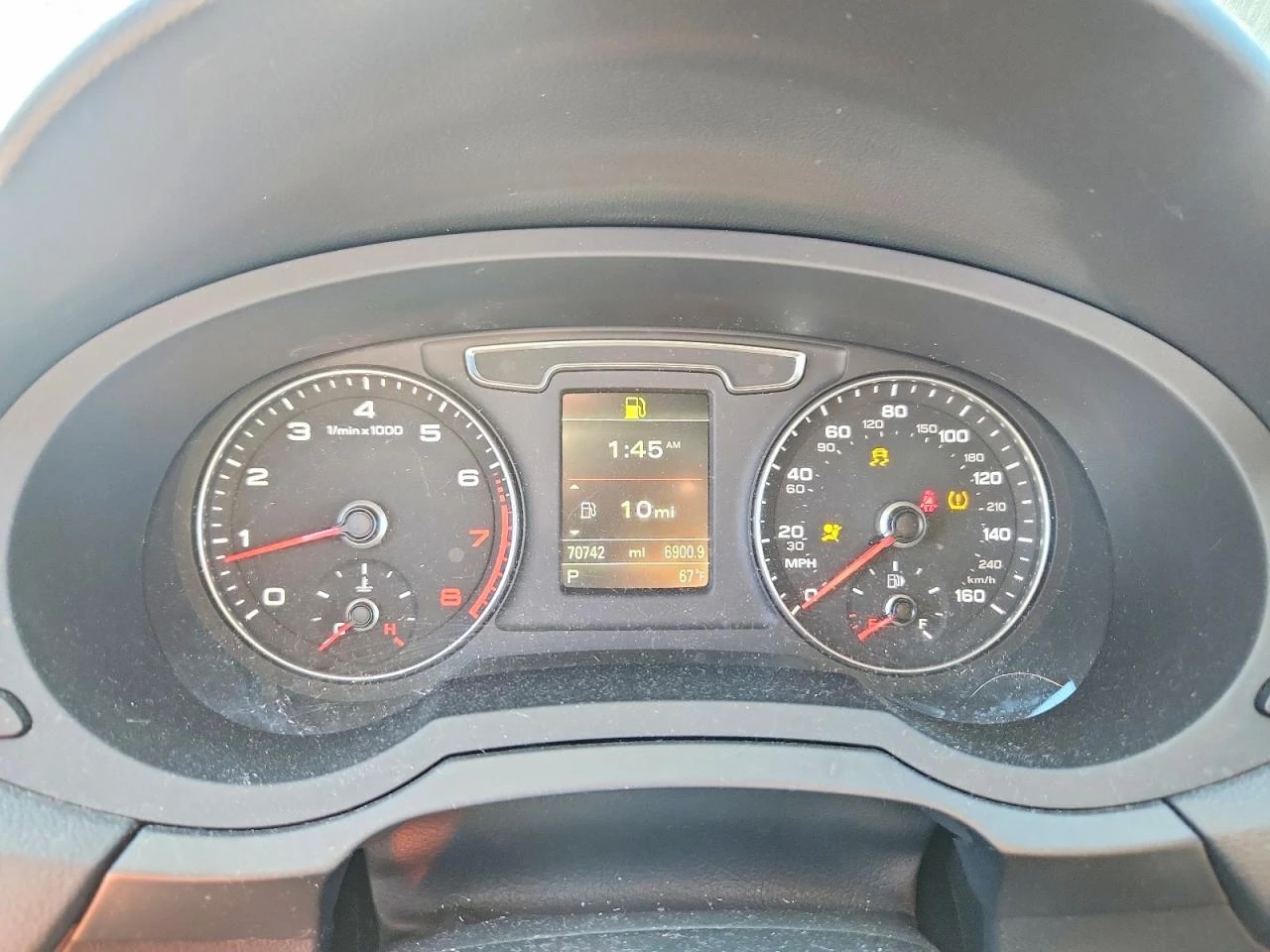 Audi Q3 2.0l Premium Plus, снимка 9 - Автомобили и джипове - 54417284