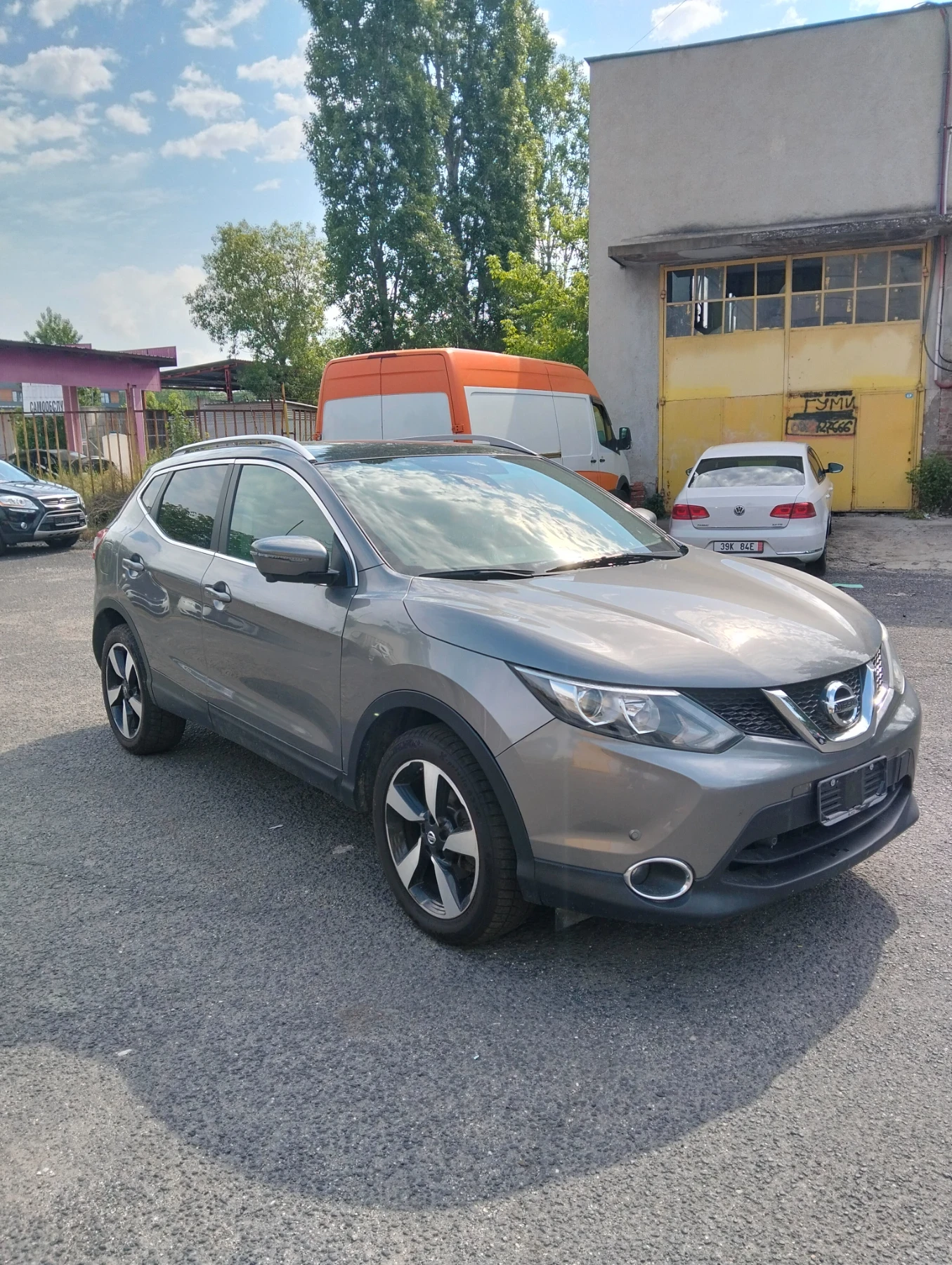 Nissan Qashqai 1.5dci-panorama/360 kamera