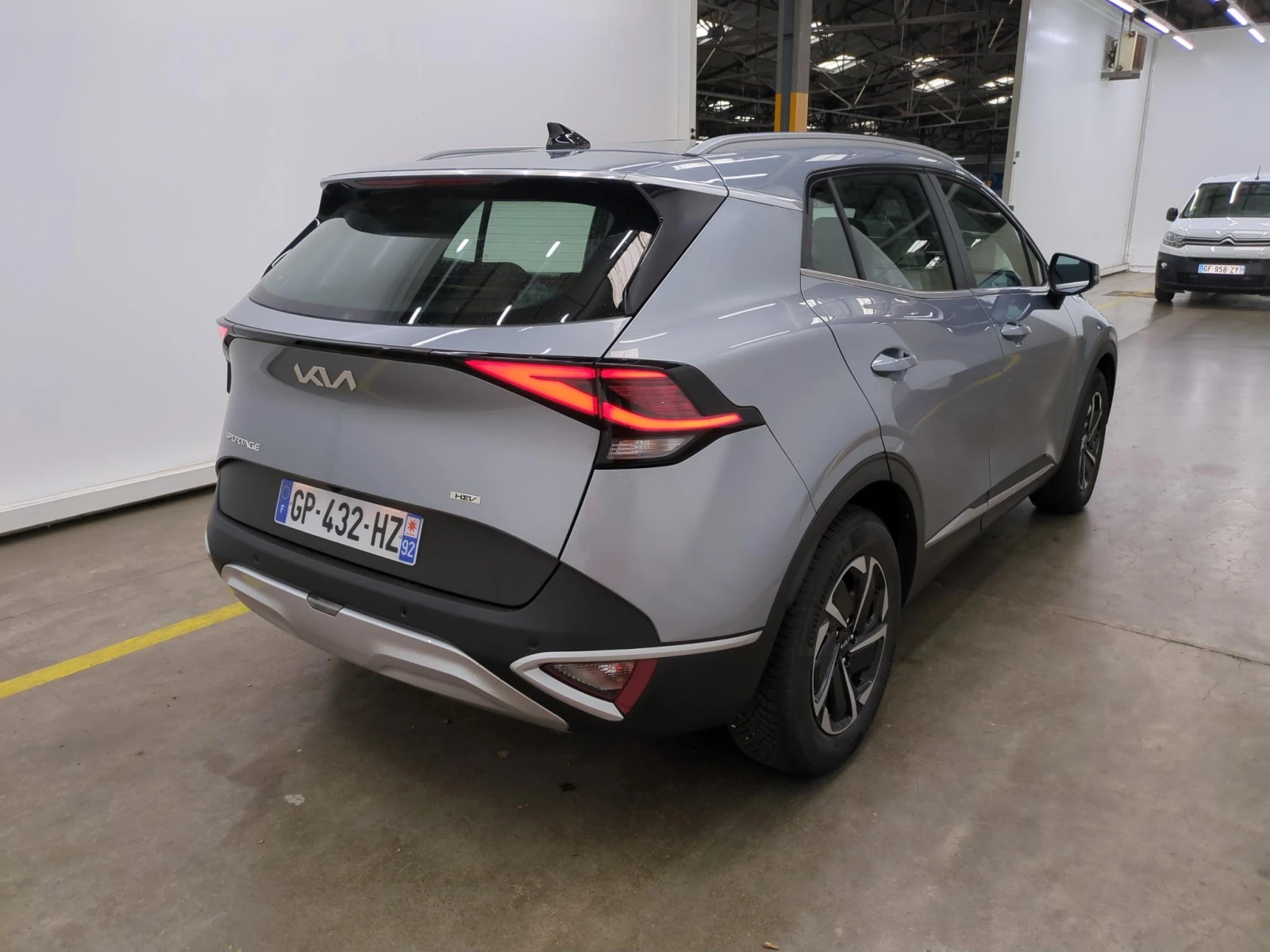 Kia Sportage HEV 1.6 T-GDI ACTIVE 230, снимка 4 - Автомобили и джипове - 55434803