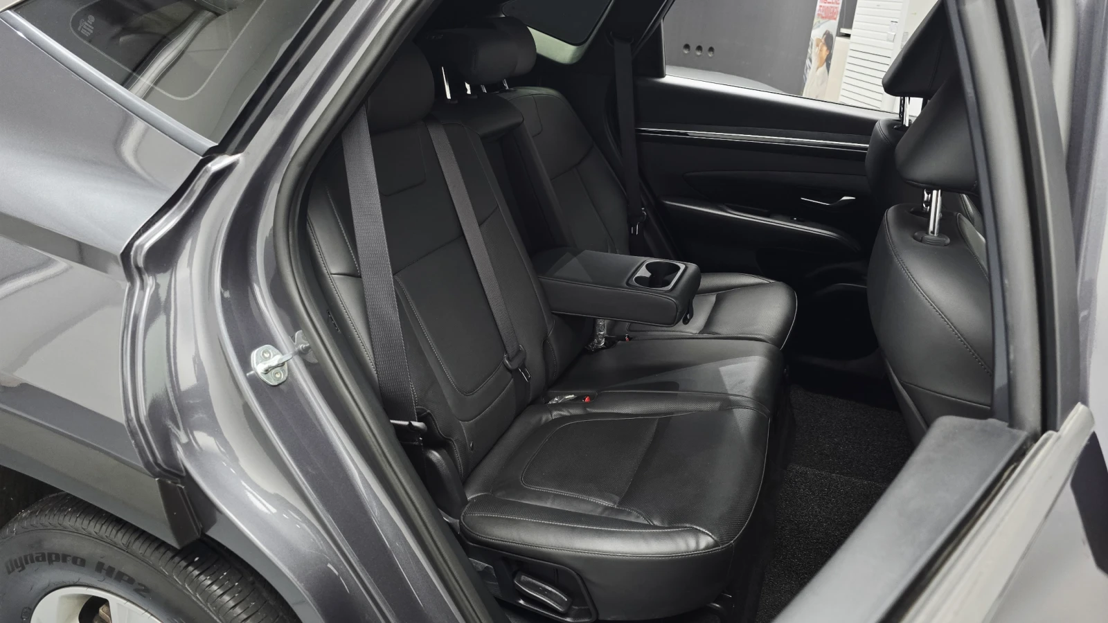 Hyundai Tucson 2.0 Modern* КРАЙНА ЦЕНА, снимка 12 - Автомобили и джипове - 55594488