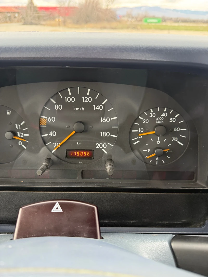 Mercedes-Benz Sprinter 410 2.9 Специален , снимка 12 - Бусове и автобуси - 53467776