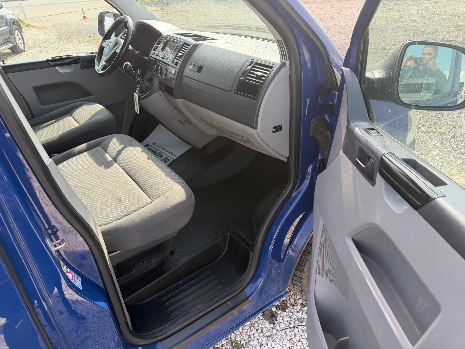 VW Transporter 2.0TDI!ТОП!СЕРВИЗЕН!KLIMA, снимка 13 - Бусове и автобуси - 53981160