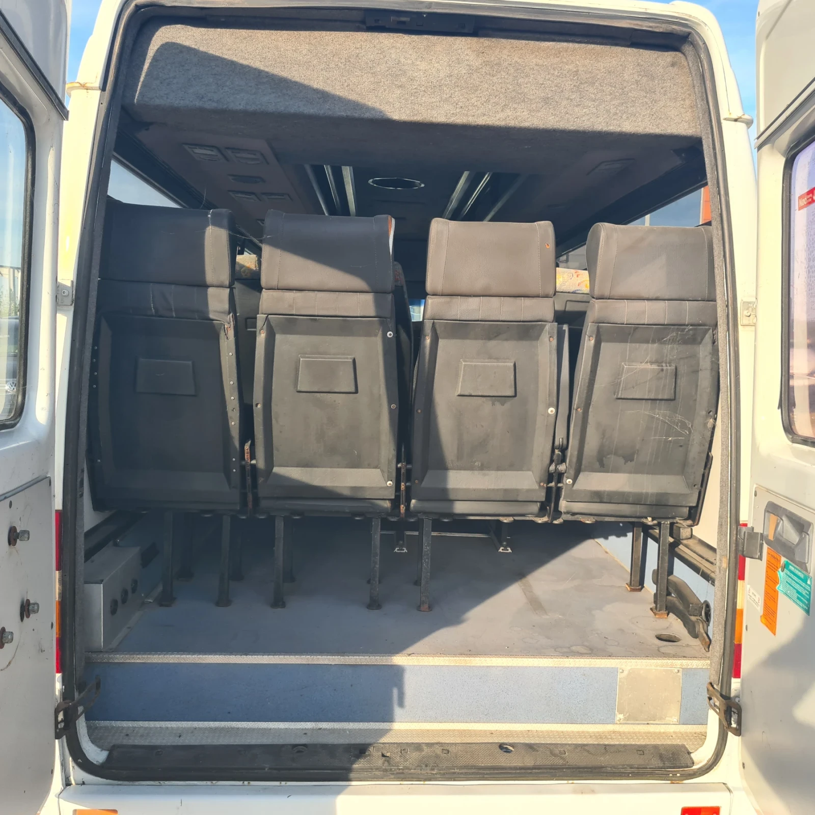 Mercedes-Benz Sprinter 412, снимка 9 - Бусове и автобуси - 54341324