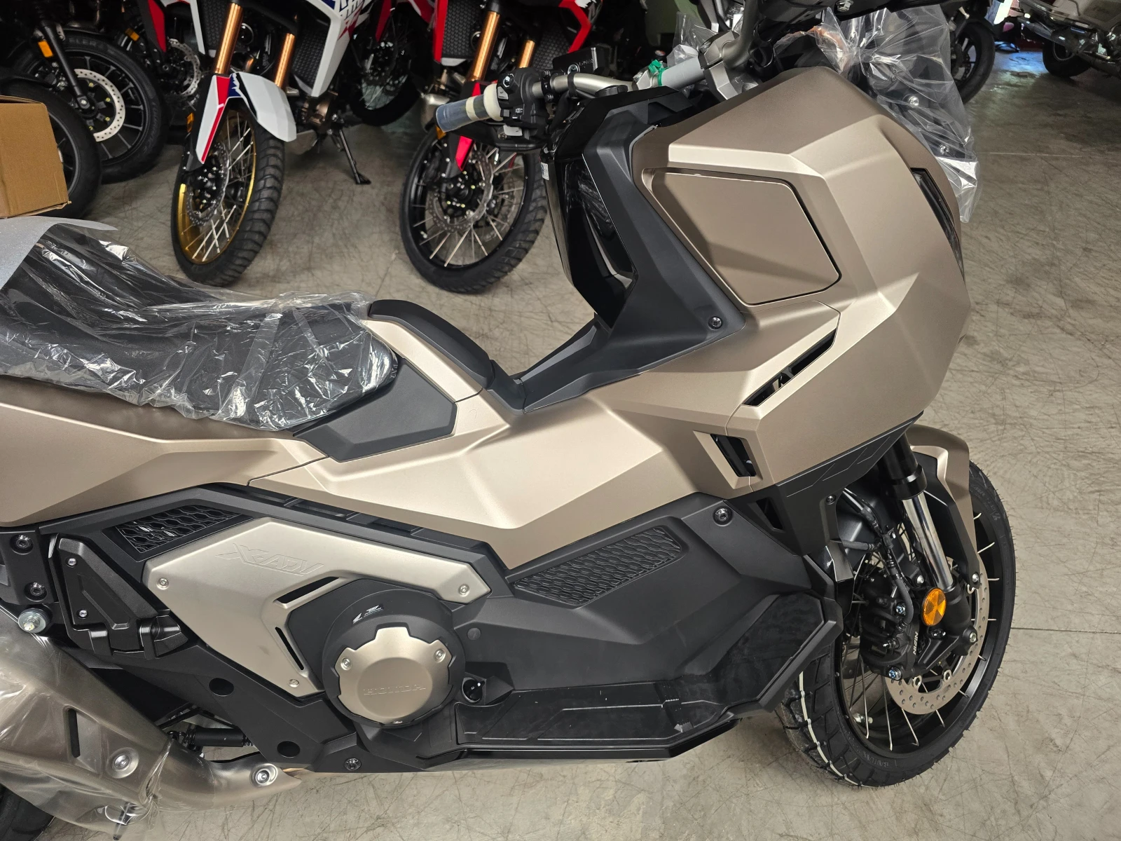Honda X-ADV 750 2027 10th Anniversary NEW!! | Mobile.bg � ����������� 6