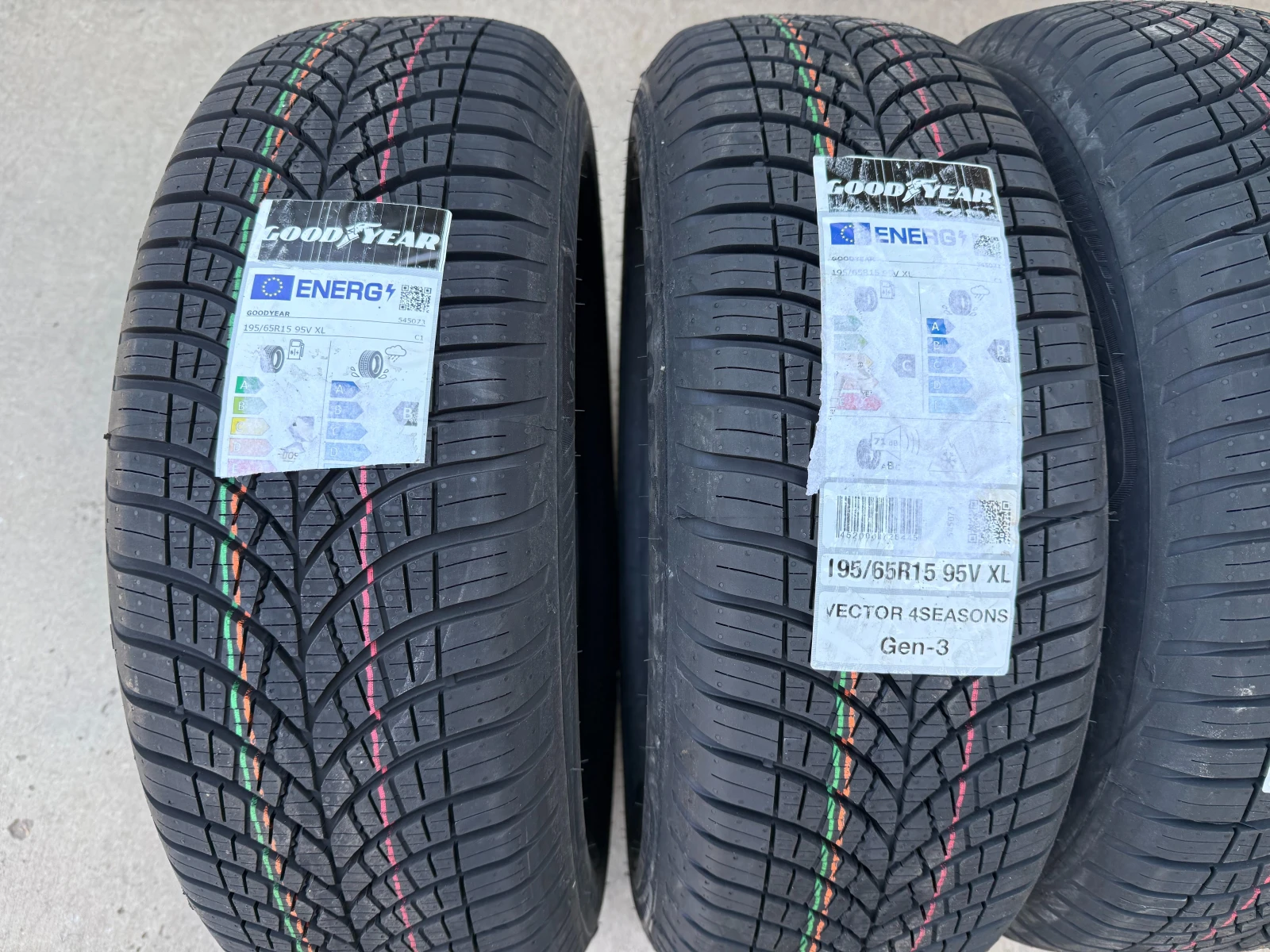 Гуми Всесезонни 195/65R15, снимка 2 - Гуми и джанти - 55583235
