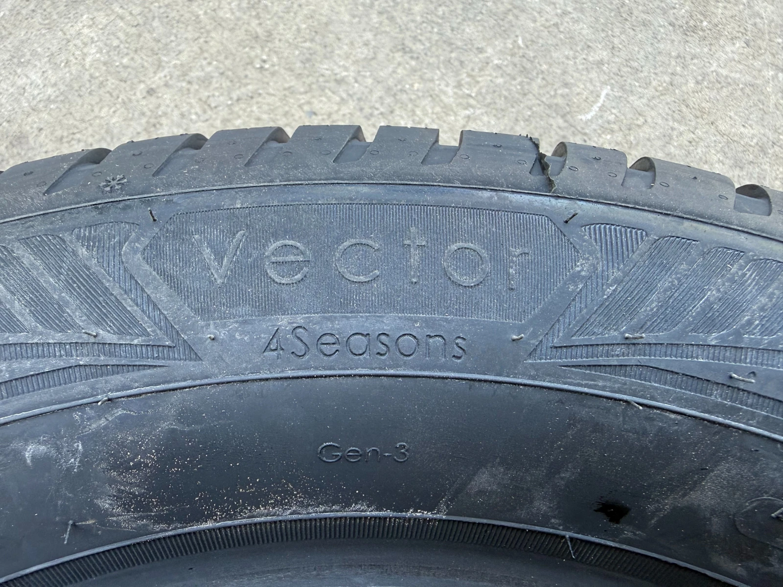 Гуми Всесезонни 195/65R15, снимка 6 - Гуми и джанти - 55583235