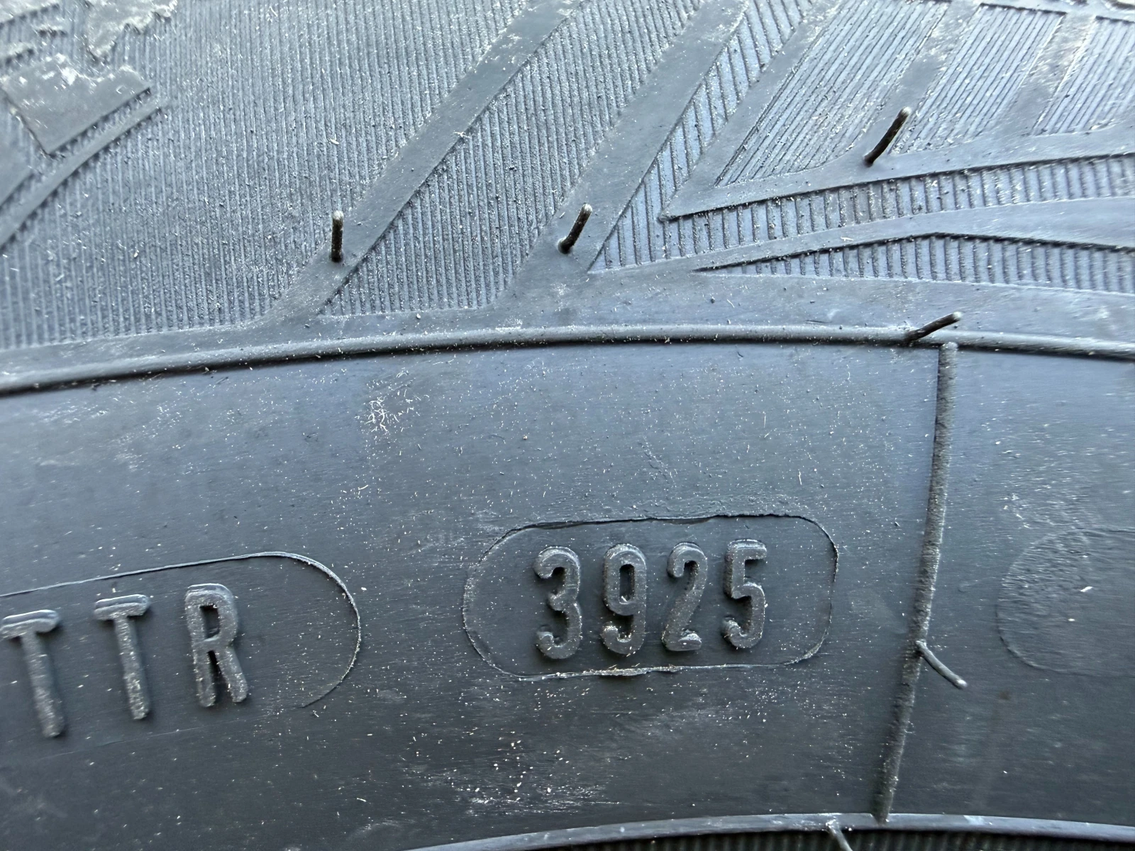 Гуми Всесезонни 195/65R15, снимка 3 - Гуми и джанти - 55583235
