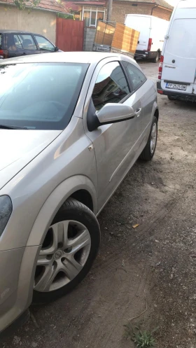 Opel Astra Sport GTC, снимка 12