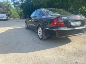 Mercedes-Benz E 320, снимка 7