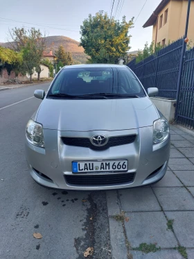 Toyota Auris 1.6i, снимка 1