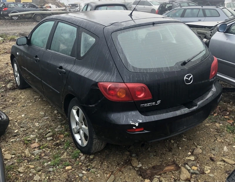 Mazda 3 1.6 i, снимка 3 - Автомобили и джипове - 38771547