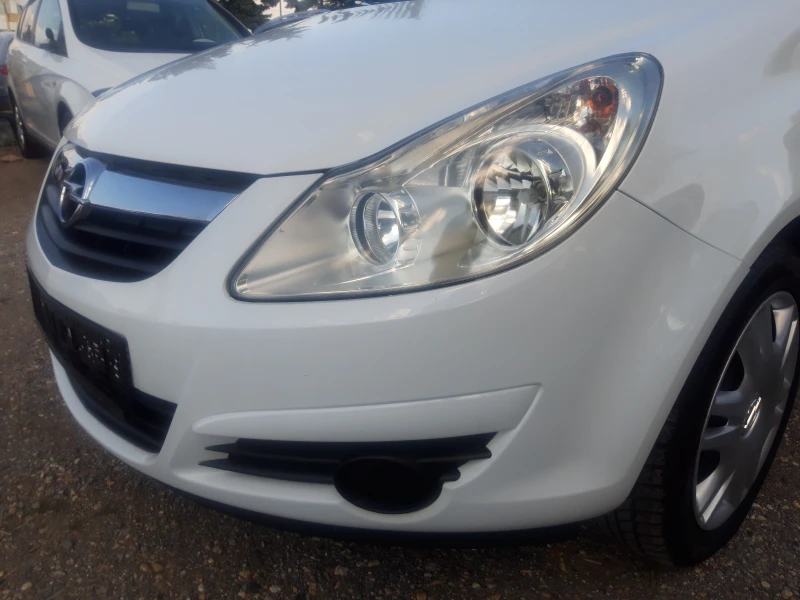 Opel Corsa 1.2i-16V* ОТЛИЧНА * , снимка 8 - Автомобили и джипове - 46826292