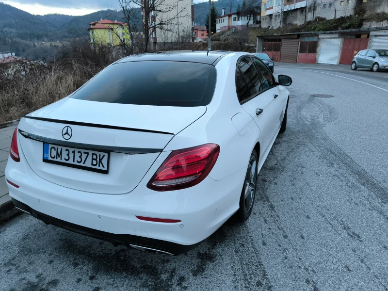 Mercedes-Benz E 400 4MATIC, снимка 7 - Автомобили и джипове - 48947993