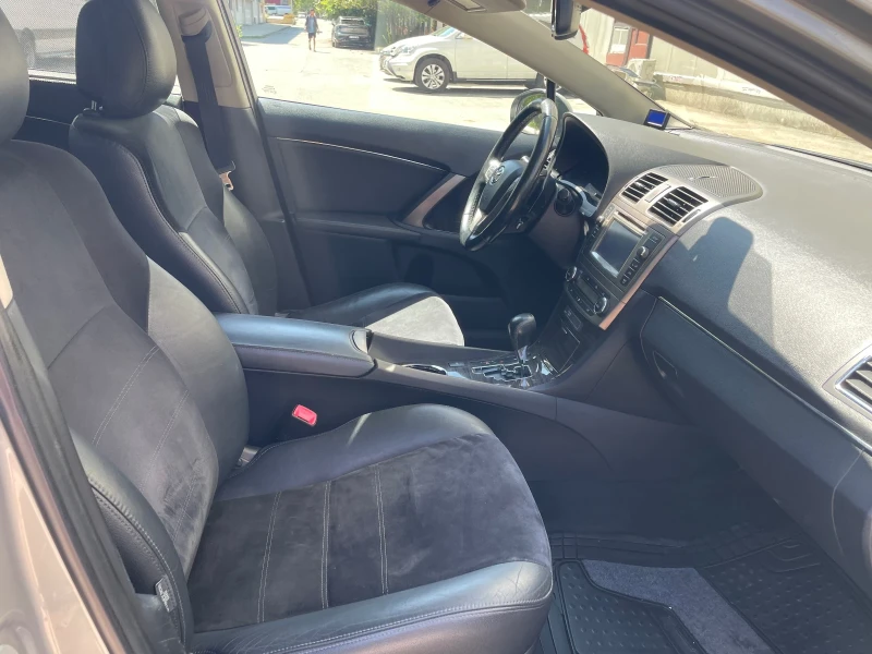 Toyota Avensis 2.2 D4D 150кс, снимка 11 - Автомобили и джипове - 51356765