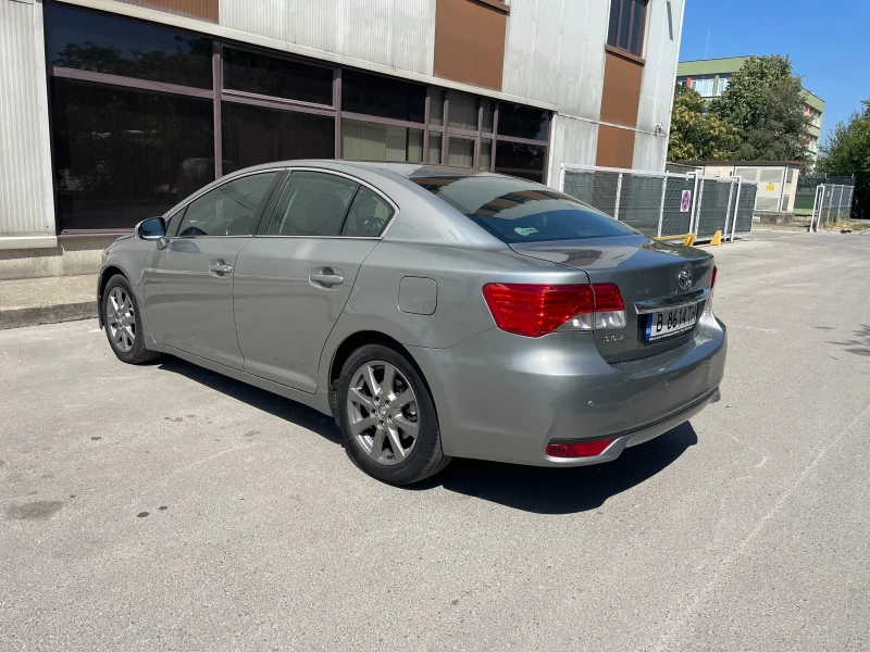 Toyota Avensis 2.2 D4D 150кс, снимка 4 - Автомобили и джипове - 51356765