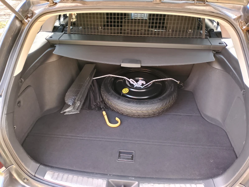 Toyota Avensis Face Lift, снимка 3 - Автомобили и джипове - 52516428