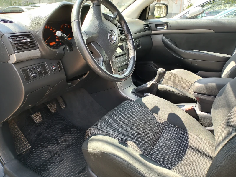 Toyota Avensis Face Lift, снимка 4 - Автомобили и джипове - 52516428