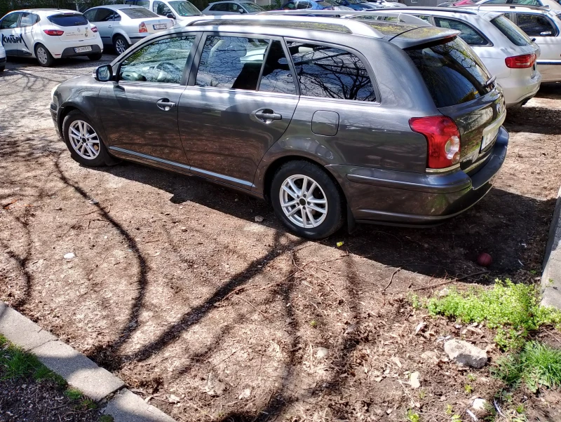 Toyota Avensis Face Lift, снимка 2 - Автомобили и джипове - 52516428