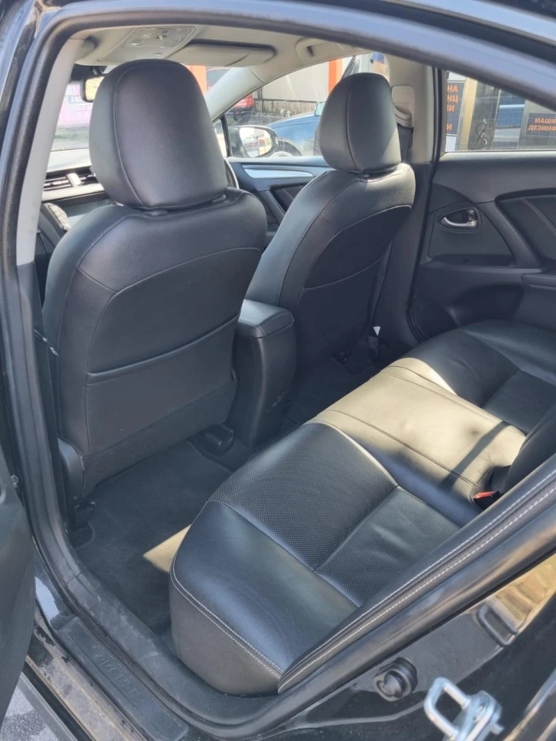 Toyota Avensis, снимка 6 - Автомобили и джипове - 52948496