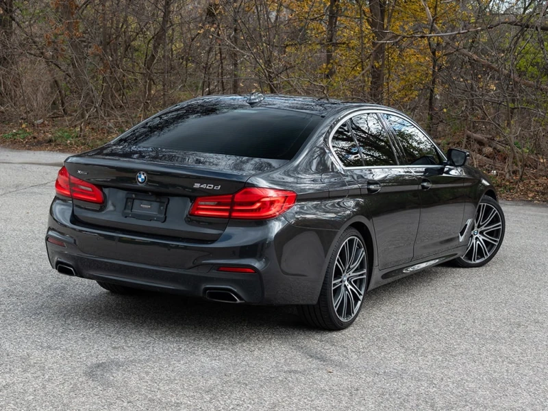 BMW 540 * 540d XDrive / No Accidents * CARFAX * ЦЕНА ДО БГ, снимка 4 - Автомобили и джипове - 52923944