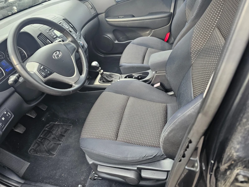 Hyundai I30 1.4I, снимка 9 - Автомобили и джипове - 52991745