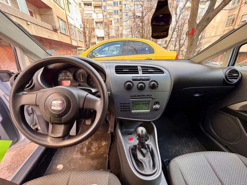 Seat Leon, снимка 10 - Автомобили и джипове - 53402228