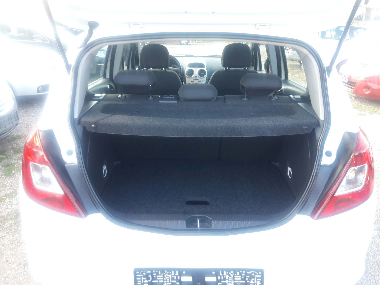 Opel Corsa 1.2i-16V* ������� *  | Mobile.bg � ����������� 13