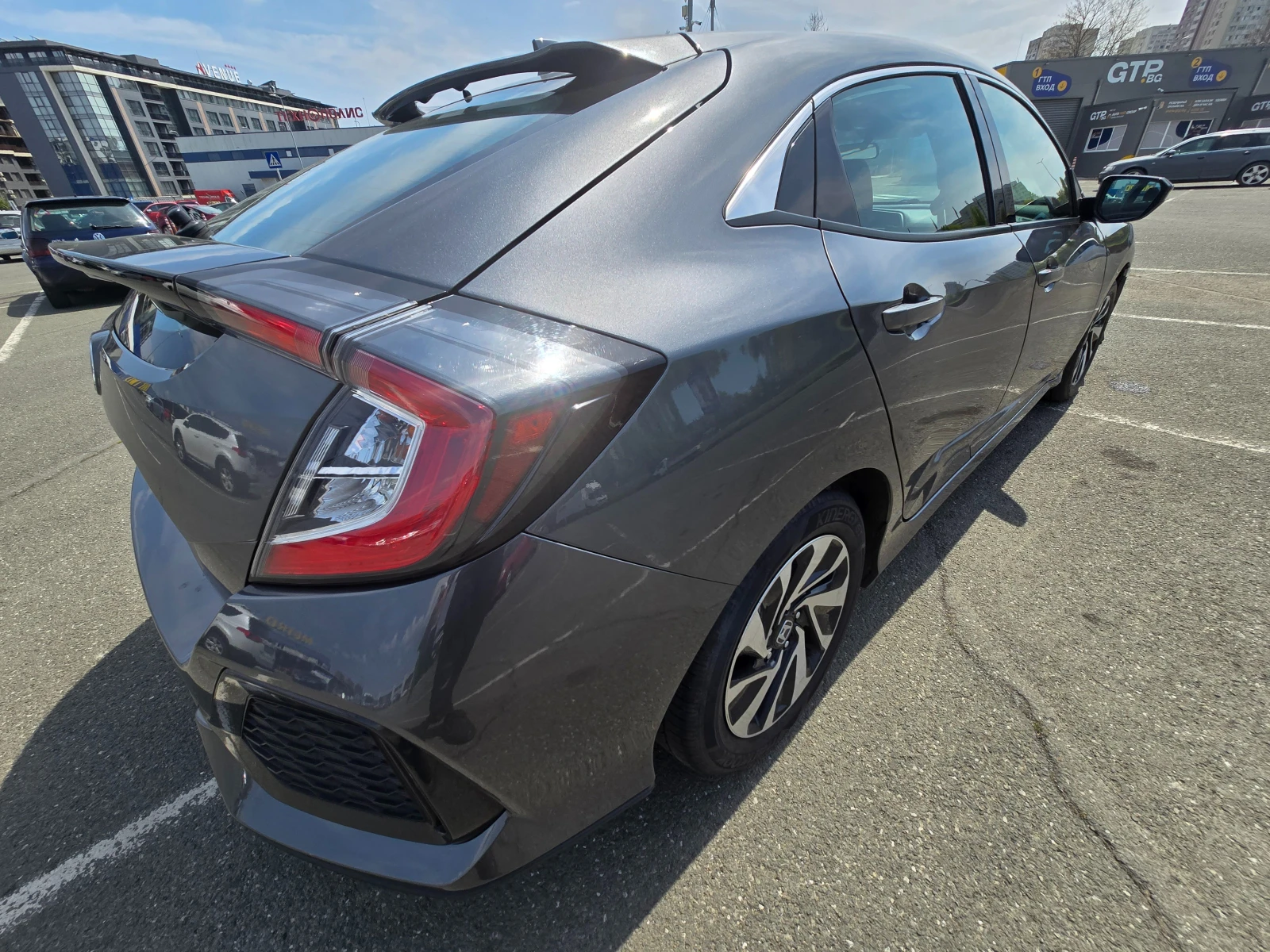 Honda Civic 1.5T Hatchback - изображение 7