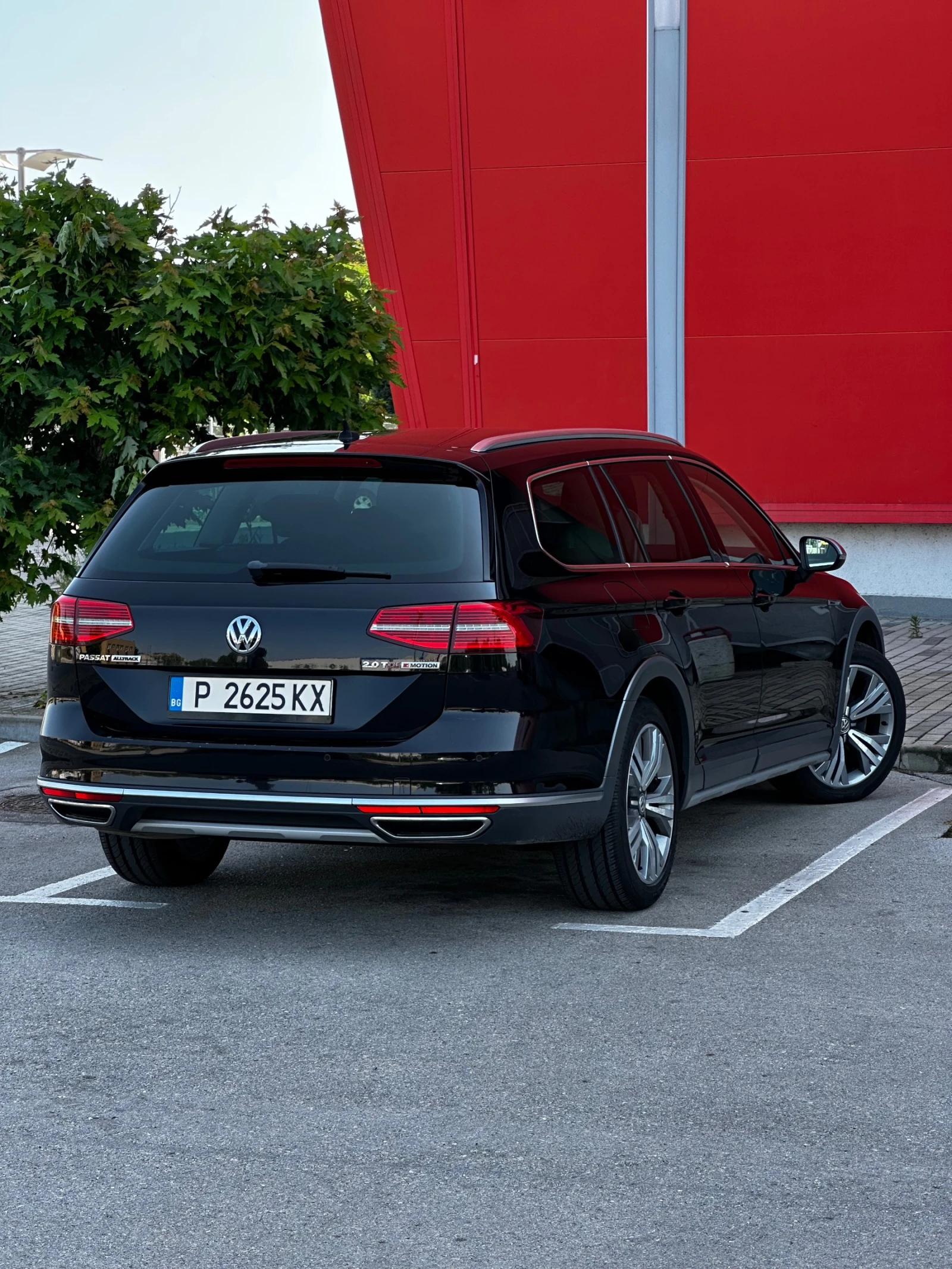 VW Passat ALLTRACK* 4Motion* LED* Digital* Distro* Lane Assi - изображение 6