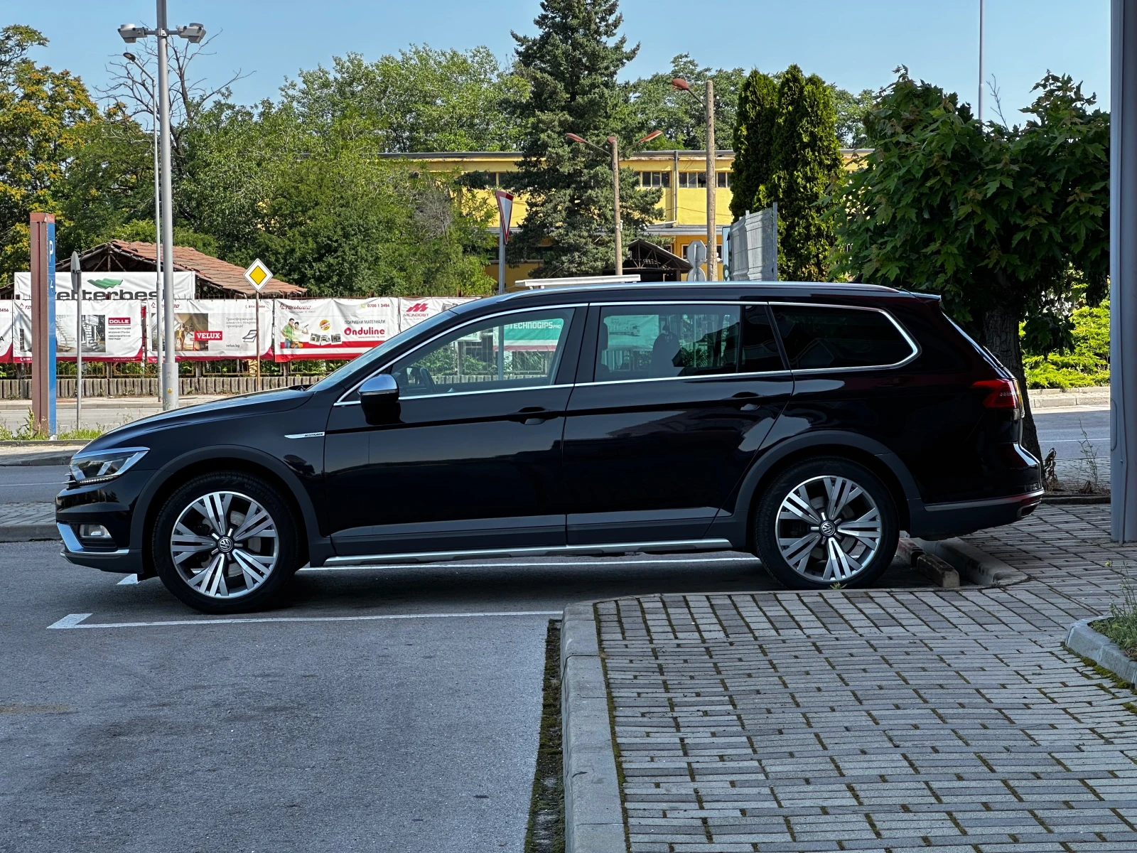 VW Passat ALLTRACK* 4Motion* LED* Digital* Distro* Lane Assi - изображение 7