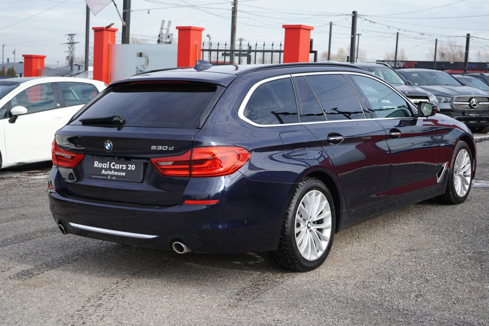 BMW 530 d* xDrive* LUXURY* HUD*  | Mobile.bg   4