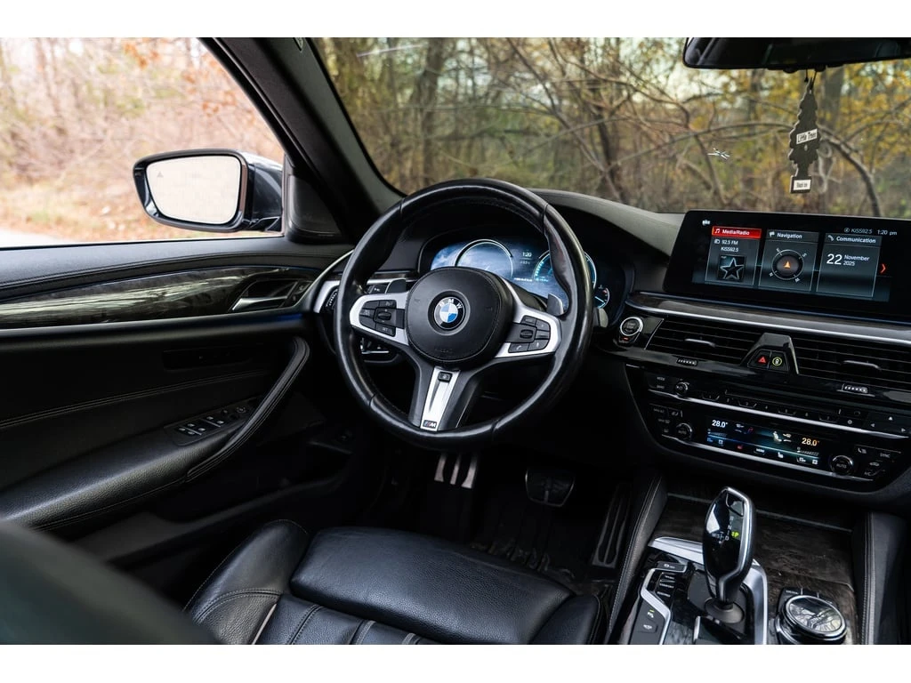 BMW 540 * 540d XDrive / No Accidents * CARFAX * ���� �� �� | Mobile.bg � ����������� 17