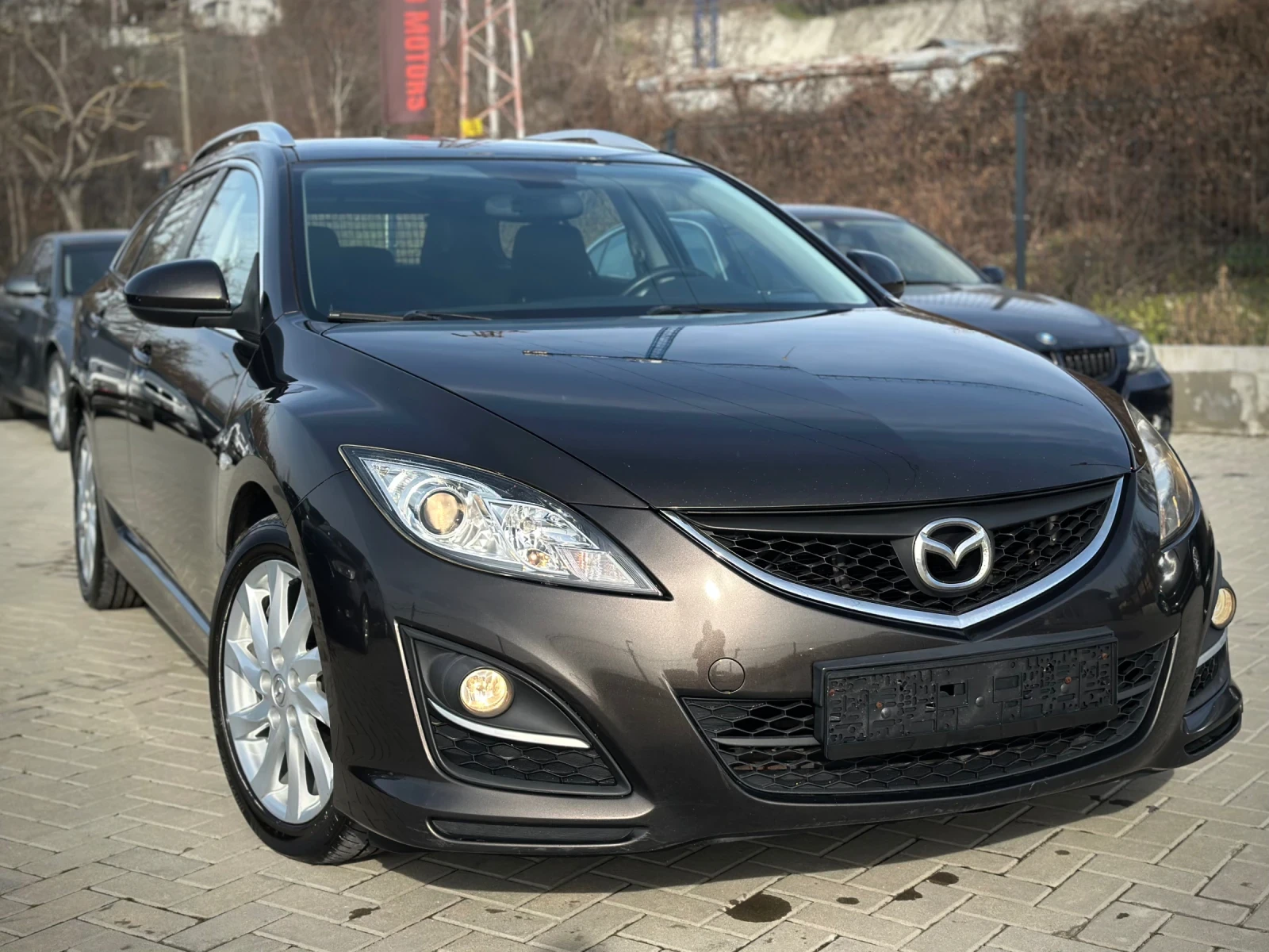 Mazda 6 2.2d - изображение 4